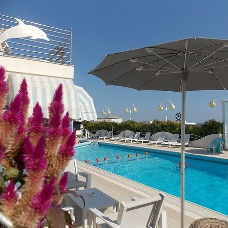 צ'סנטיקו Hotel Excelsior מראה חיצוני תמונה