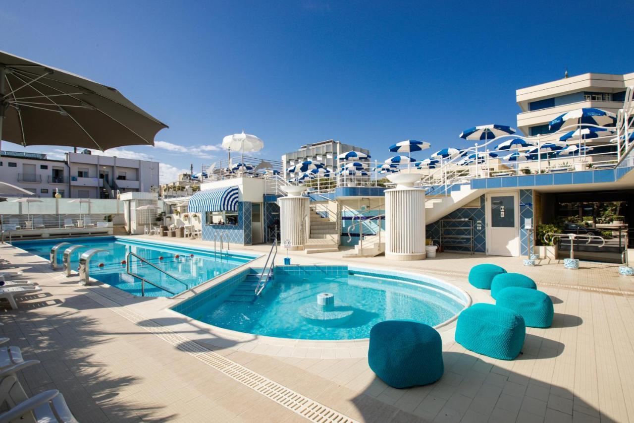 צ'סנטיקו Hotel Excelsior מראה חיצוני תמונה