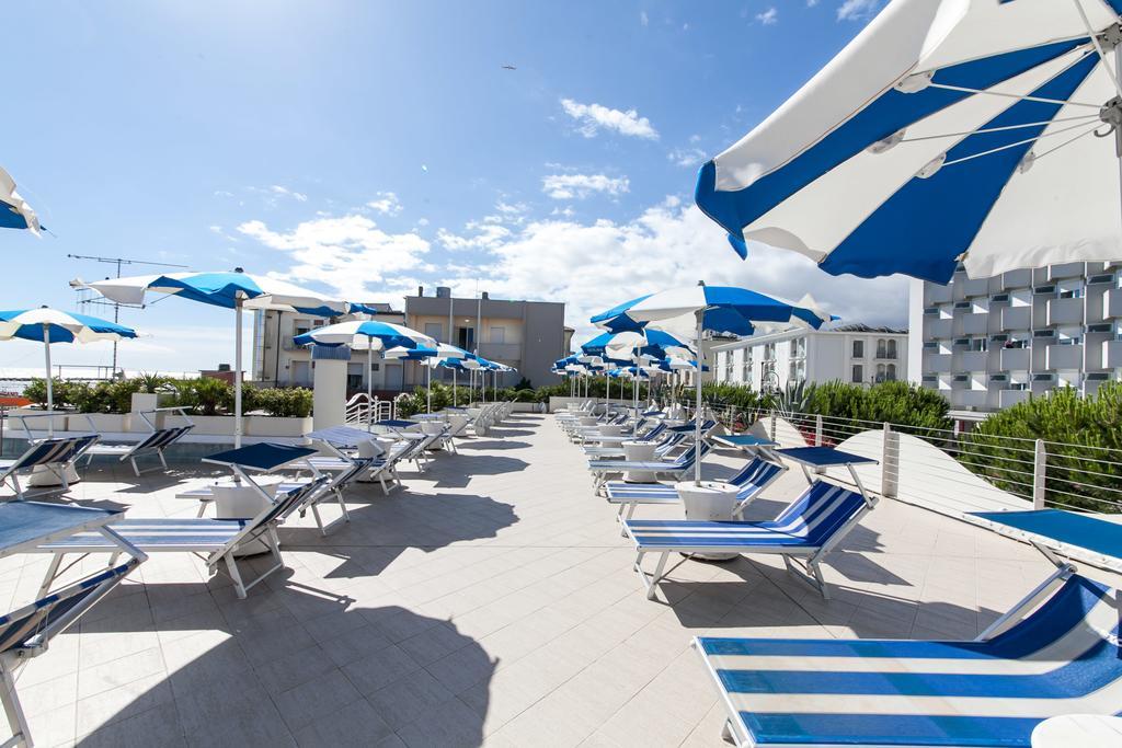 צ'סנטיקו Hotel Excelsior מראה חיצוני תמונה