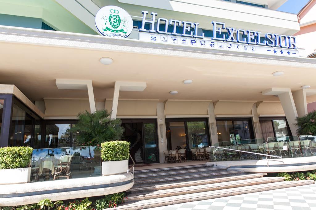 צ'סנטיקו Hotel Excelsior מראה חיצוני תמונה