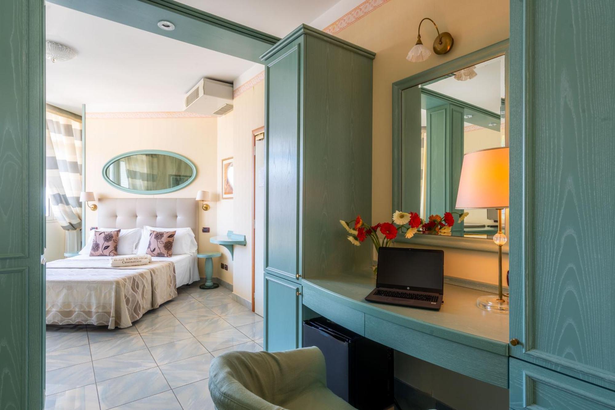 צ'סנטיקו Hotel Excelsior מראה חיצוני תמונה