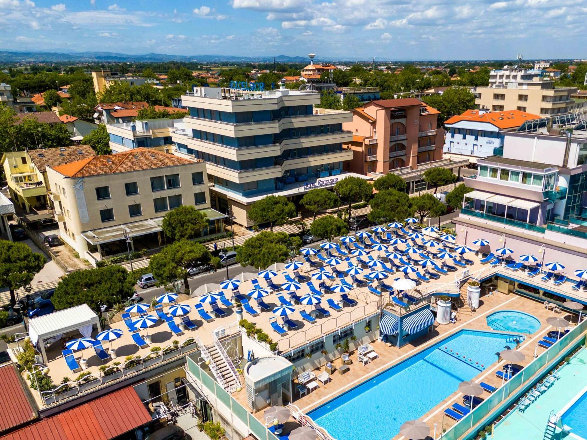 צ'סנטיקו Hotel Excelsior מראה חיצוני תמונה